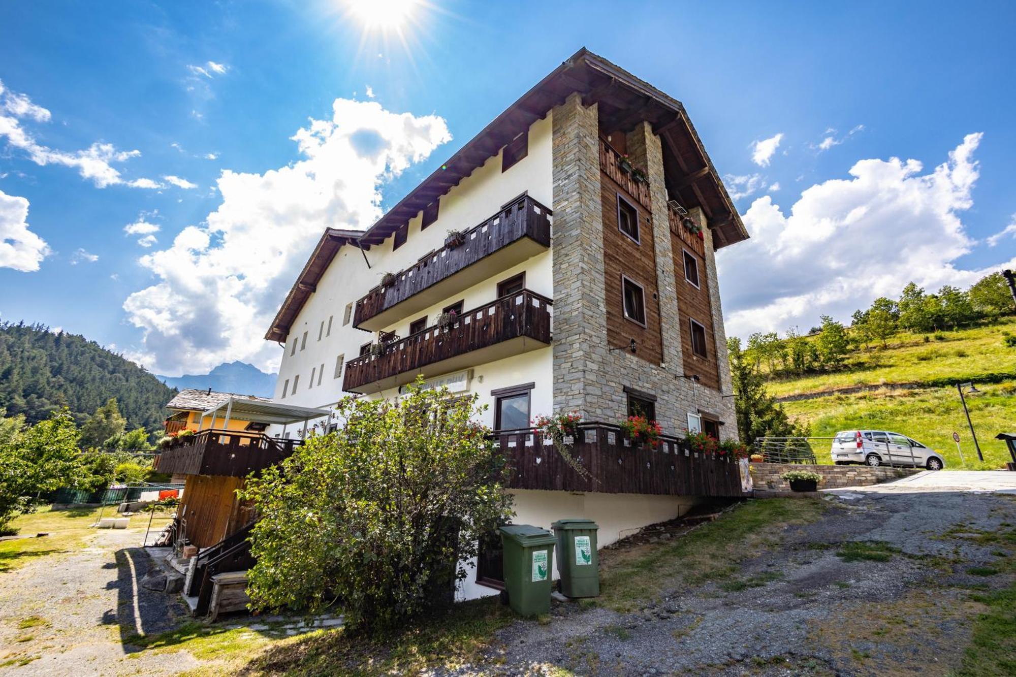 Hotel, Bar & Bistrot Saint Nicolas Gran Paradiso ภายนอก รูปภาพ